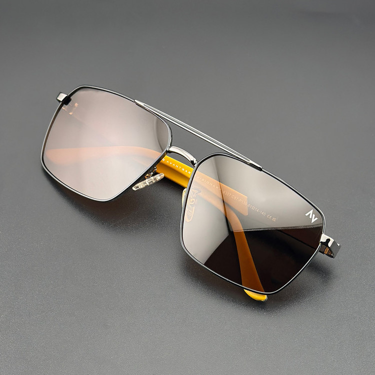 عینک آفتابی مردانه خلبانی پلاریزه آلبرت وگ مدل 6307C87-P130 Polarized Avantgarde Visionary