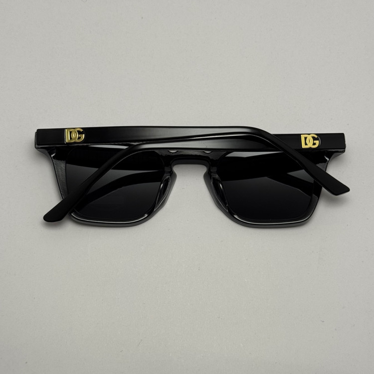 عینک آفتابی پلاریزه دولچه گابانا DOLCE GABBANA دسته سیم کشی شده لولا فنر مشکی کد 7707