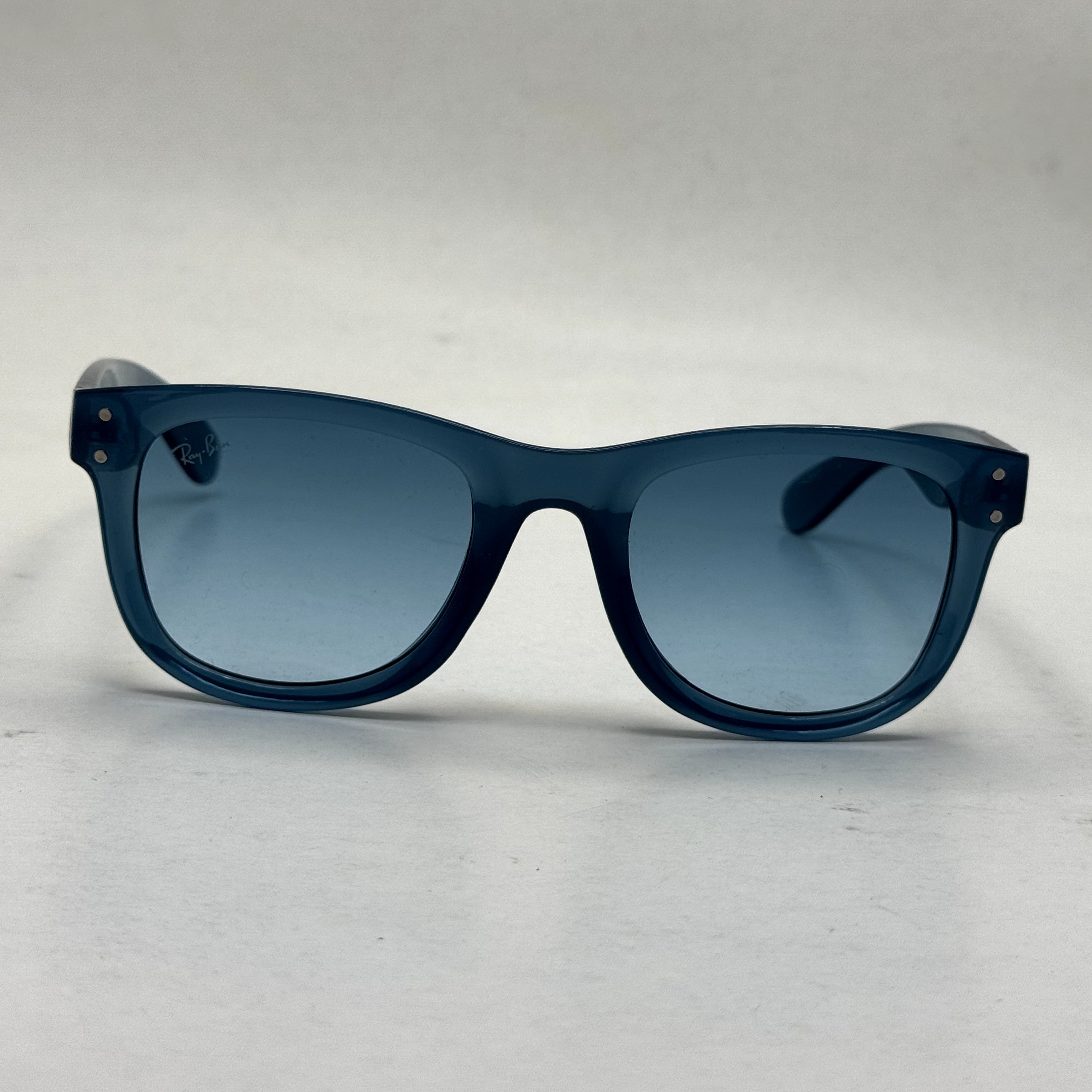 عینک آفتابی ریبن ویفرر ریورس آبی به همراه پک کامل rayban