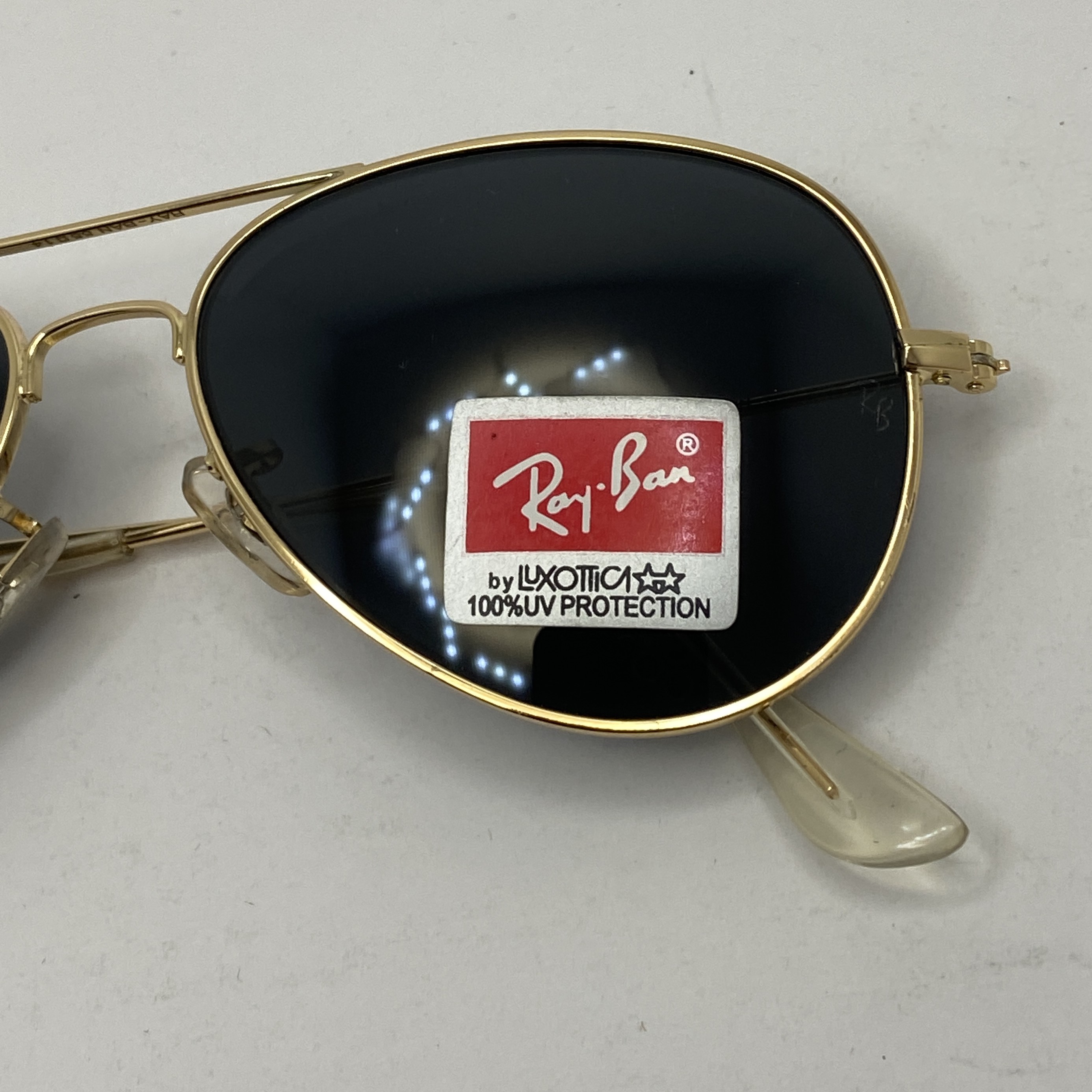 عینک ریبن خلبانی شیشه سنگ مشکی طلایی با پک کامل ریبن rayban aviator rb 3025