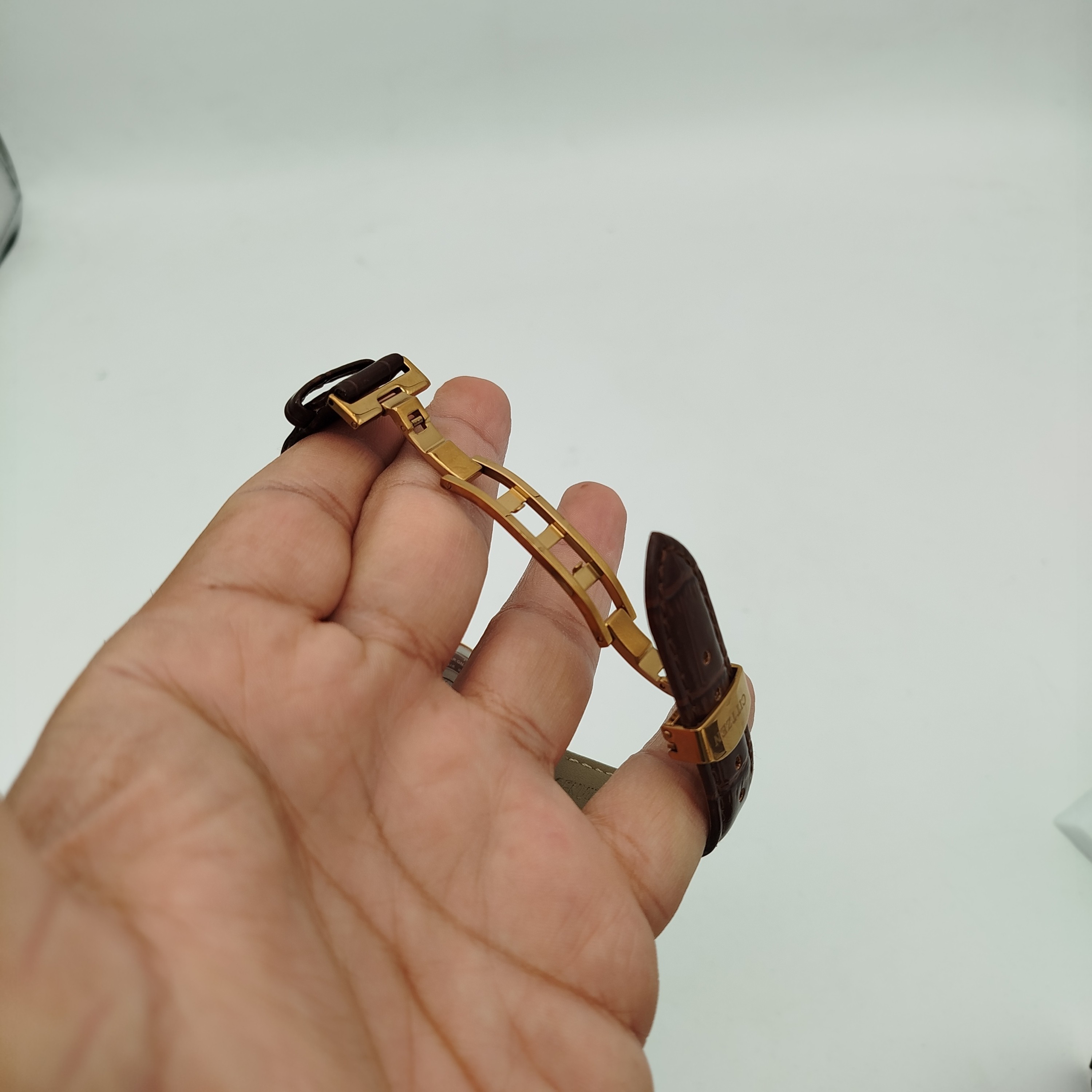 ساعت چرمی ست سیتیزن موتور ژاپن ،ارسال،جعبه و باطری رایگان