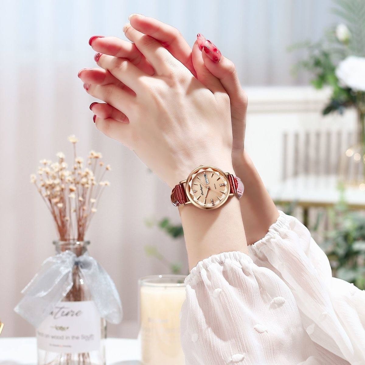 ساعت دخترانه بند چرمی پوداگار poedagar بند چری زرشکی ارسال رایگان