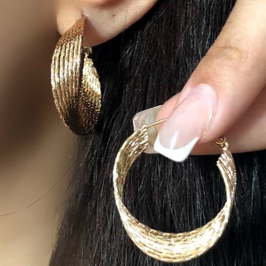 گوشواره زنانه ژوپینگ حلقه ای طرح هفتی سوزنی نگین کاری شده رنگ کاملا ثابت کد sm (پس کرایه)
