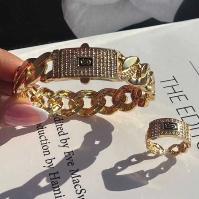 ست دستبند و انگشتر نگین دار زنانه طرح کارتیه Cartier فری سایز freesize رنگ ثابت کد sm (پس کرایه)