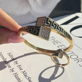 ست دستبند و انگشتر نگین دار زنانه طرح کارتیه Cartier فری سایز freesize رنگ ثابت کد sm (پس کرایه)