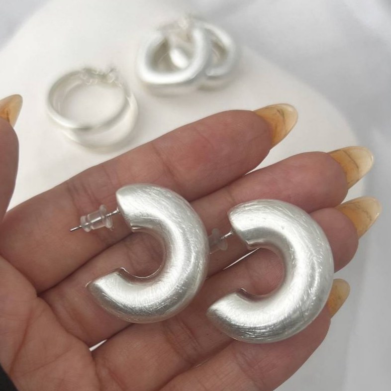 گوشواره آبکاری نقره طرح های مینیمال رنگ ثابت کد tj (پس کرایه)