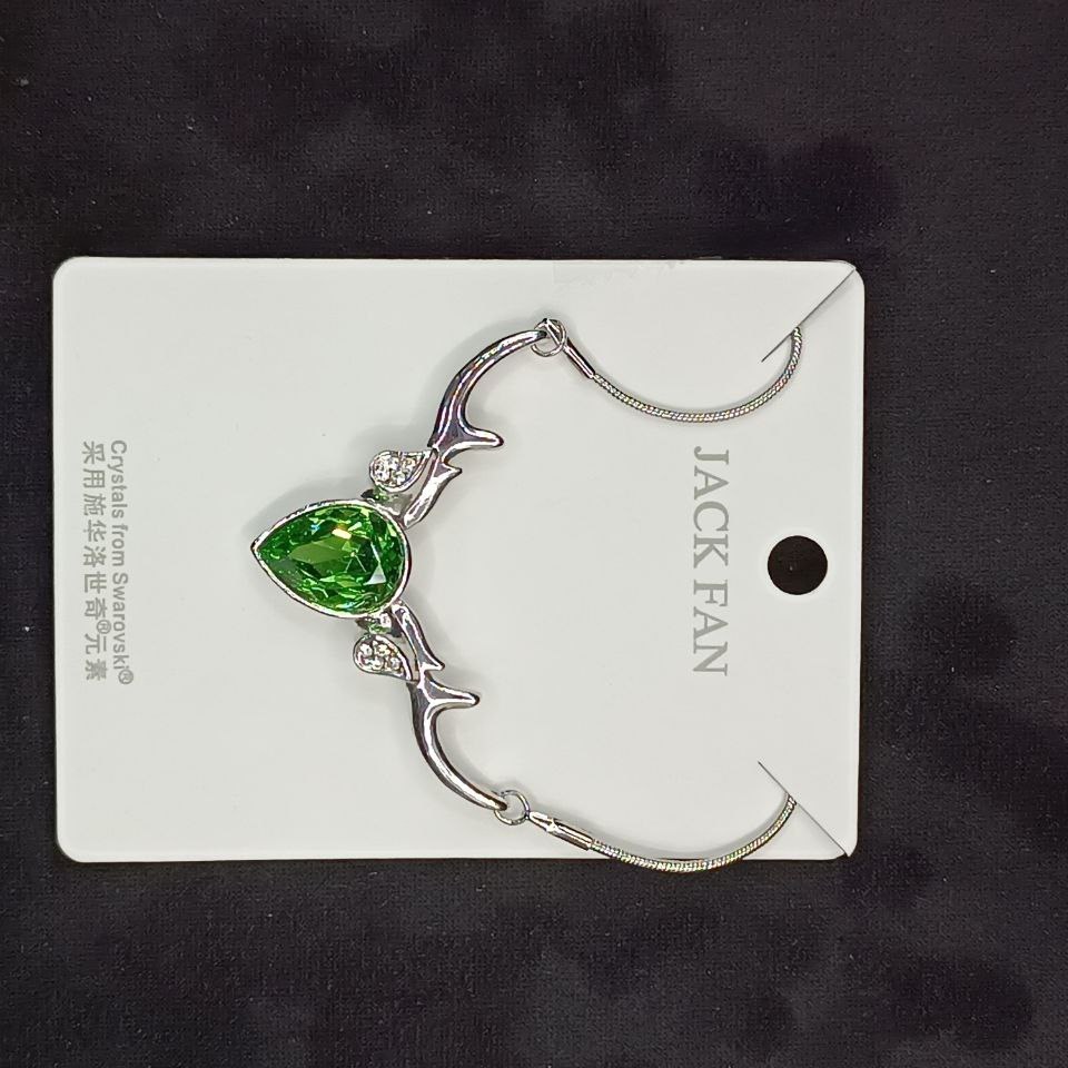 گردنبند و آویز پلاک زنانه نگین سواروسکی طرح لک لک نگین تنوع طرح رنگ ثابت کد vn (پس کرایه)