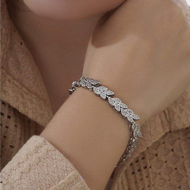 دستبند زنانه نگین کامل جواهری مخراج کاری بدون ریزش نگین رنگ ثابت کد MP