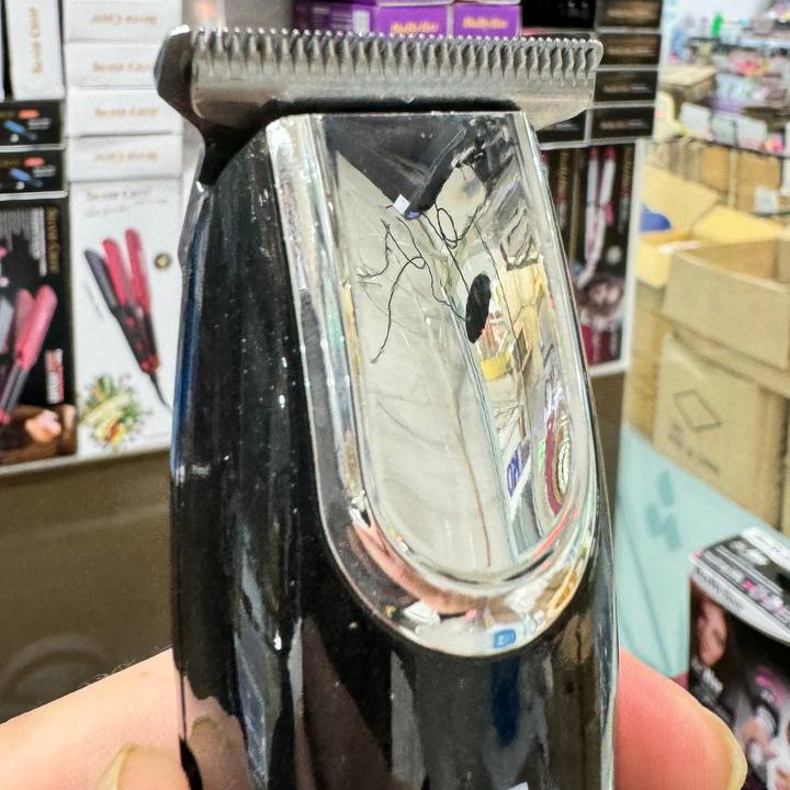 ماشین اصلاح صورت و بدن فیلیپس مدل PH-953.