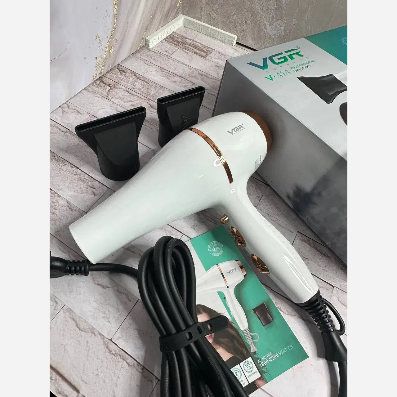سشوار حرفه ای وی جی ار مدل VGR V-414 VGR V-414 HAIRDRYER