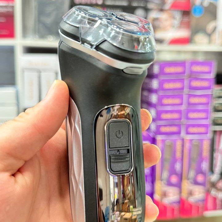 ریش تراش سه تیغ فیلیپس philips مدل AT899..