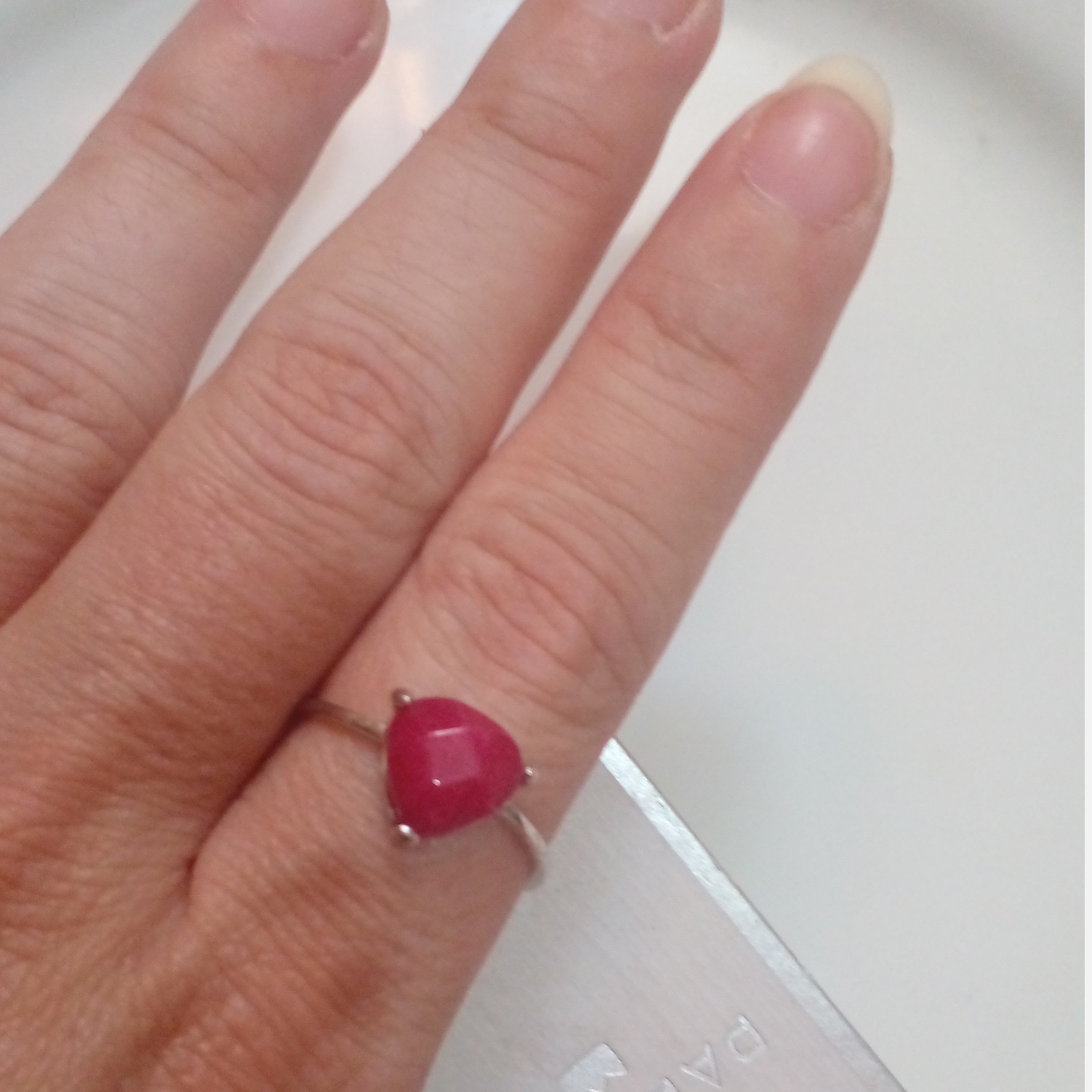 انگشتر نقره باسنگ یاقوت باحک عیار 925 ازبرندparfois