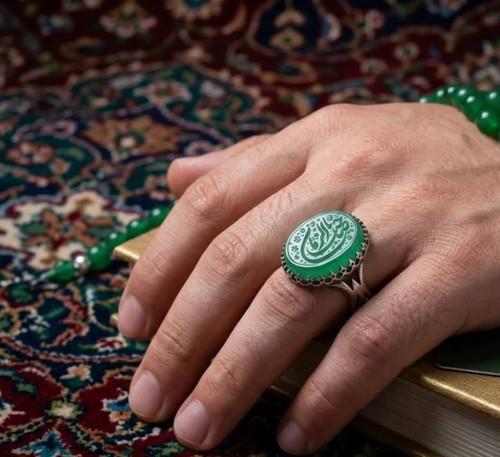 انگشتر عقیق سبز مردانه با حکاکی یا صاحب الزمان | رکاب نیزه نقره کد 4187