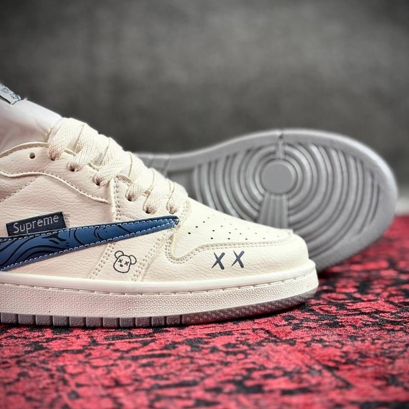 کفش زنانه ترویس نورث فیس (کیفیت A+)