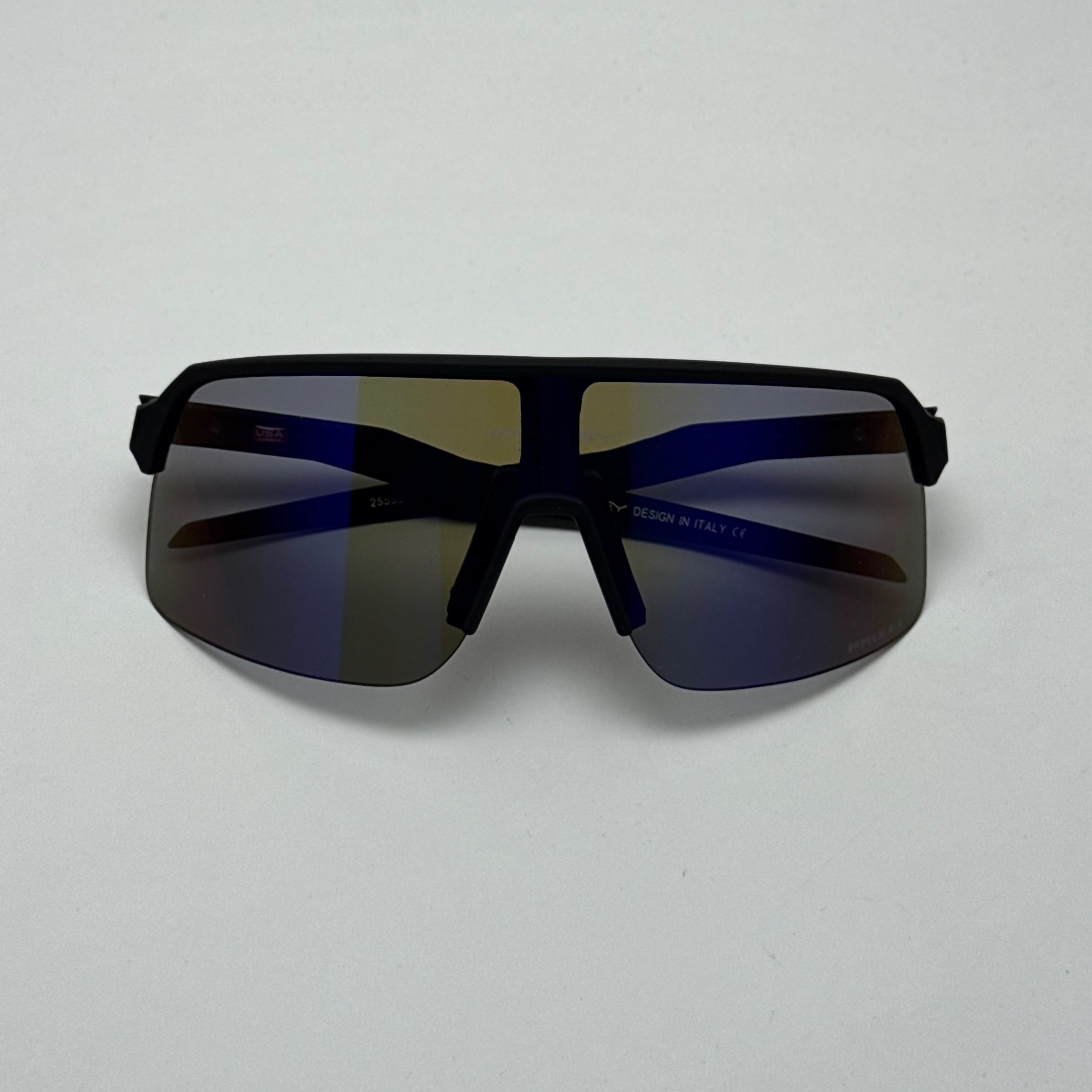 عینک آفتابی اسپرت اوکلی OAKLEY مدل SUTRO فریم مشکی عدسی آبی (ارسال رایگان)