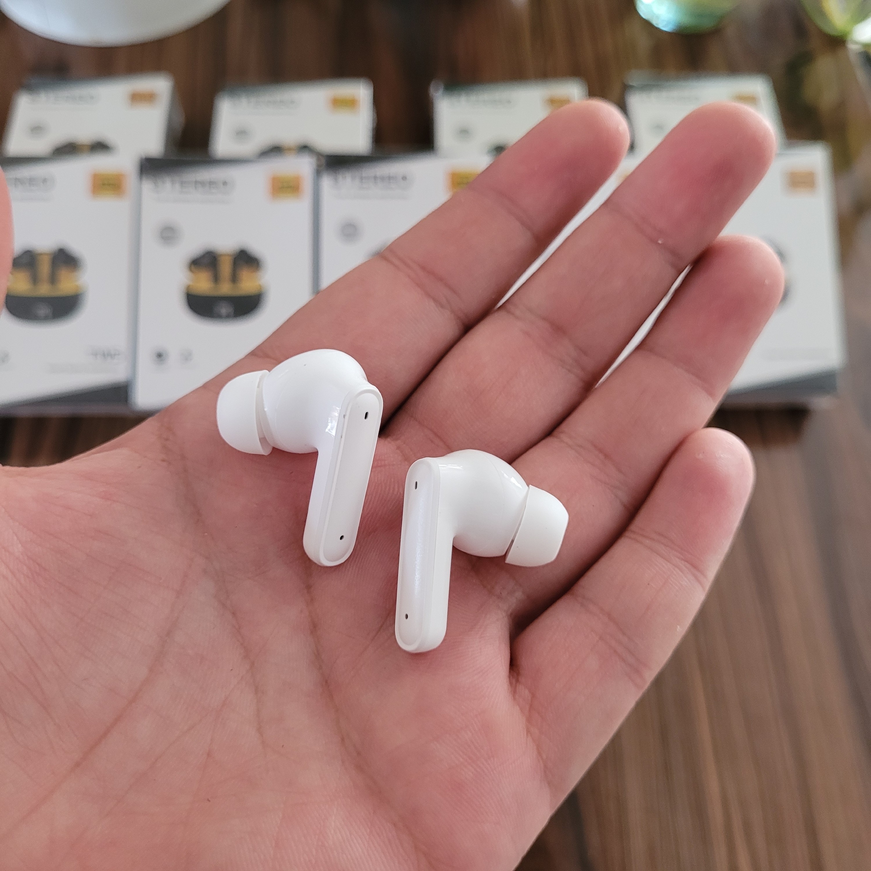 ایرپاد پرو STEREO ضدآب پاوربانک دار کیفیت درجه یک بلوتوث نسخه5/3 صحفه نمایش دار ایکس