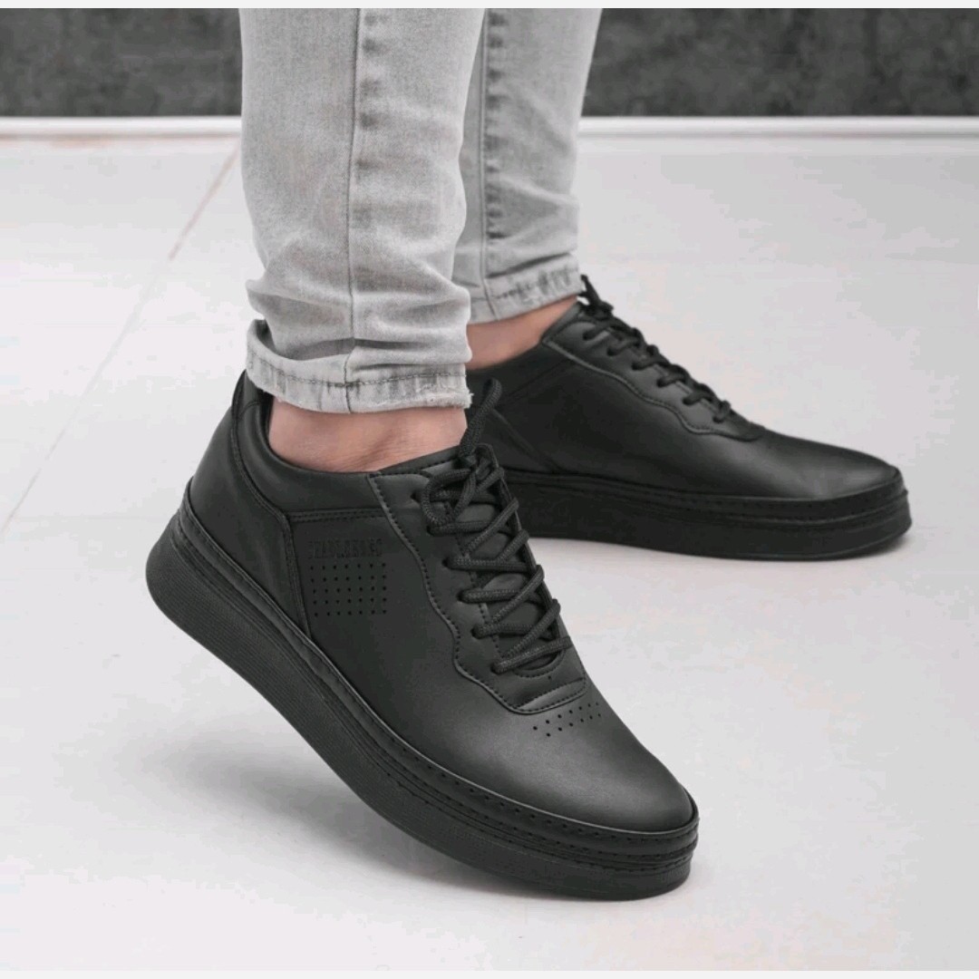 کفش اسپرت مردانه بندی رنگ مشکی زیره مشکی خاص پسند پرفروش باحداقل سود /کفش/کتانی/کتونی/بوت/همه چی ارزونی پرفرووش