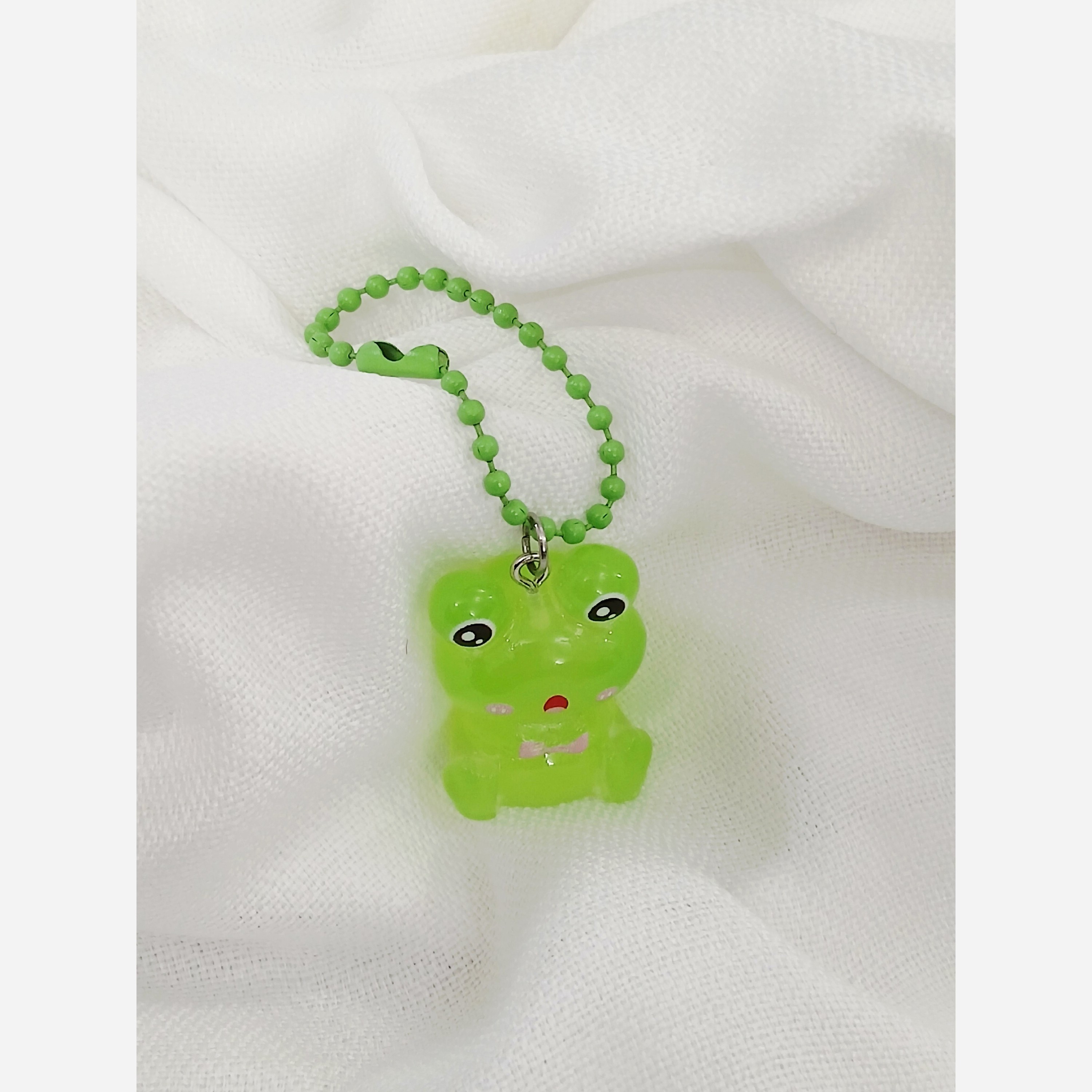 آویز قورباغه گوشی و غیره