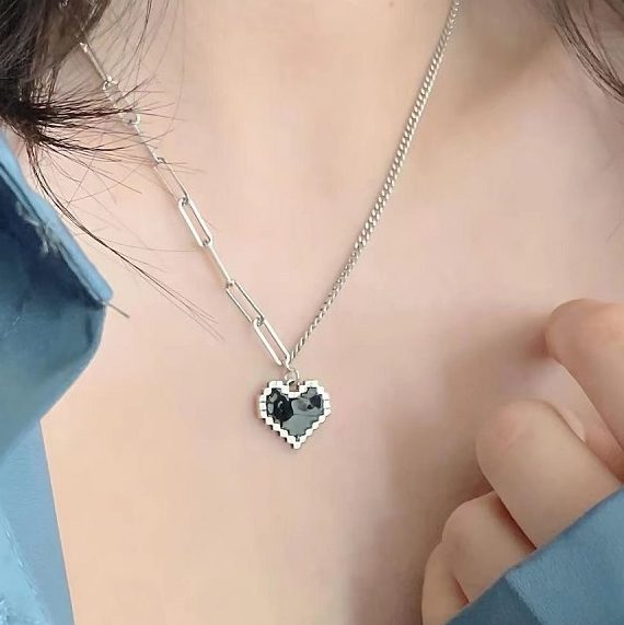 گردنبند قلب مشکی