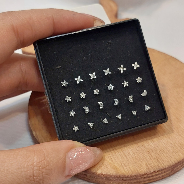 پیرسینگ بینی سوزنی استیل طرح های گل ستاره ماه مثلث